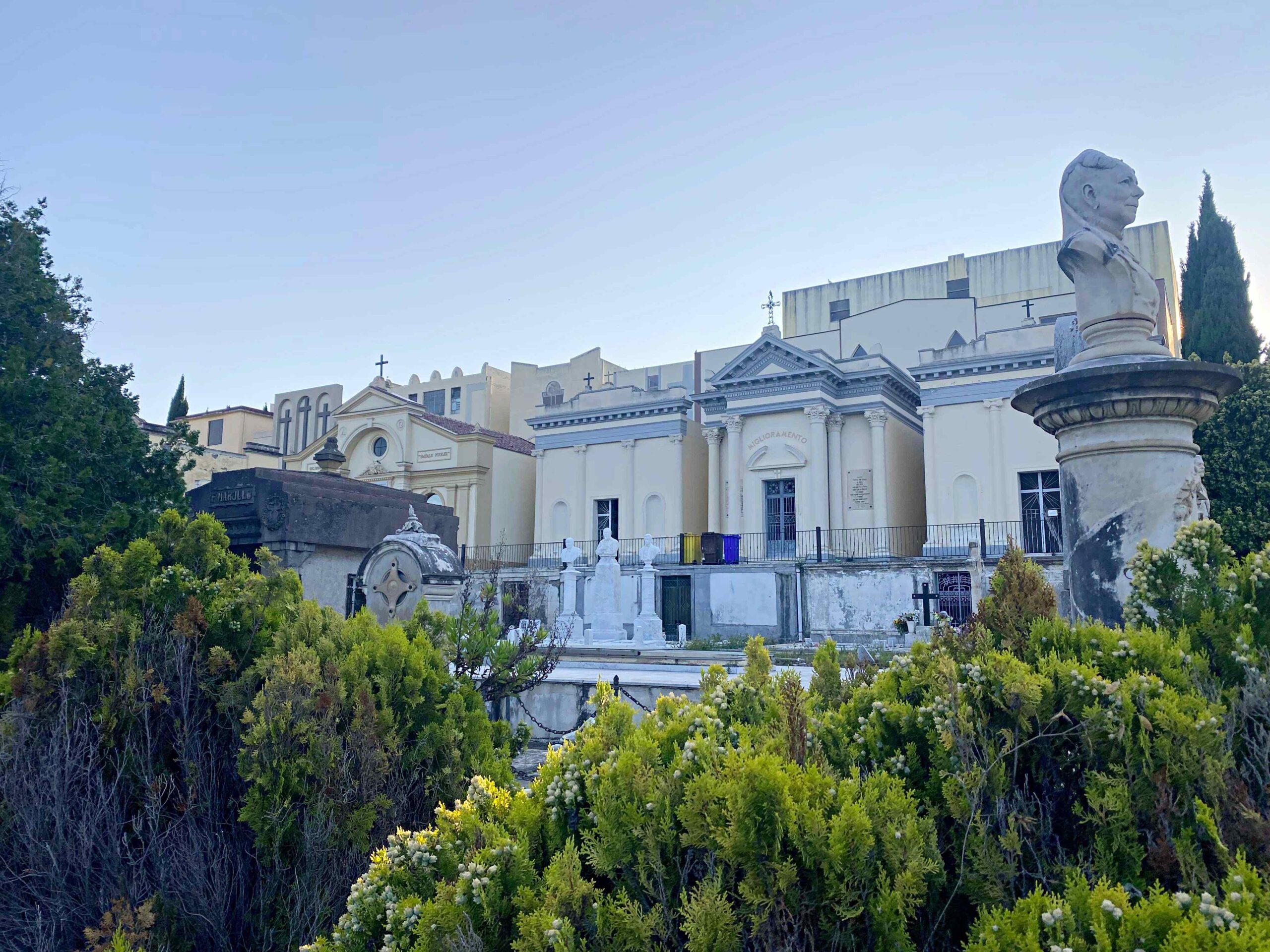 Die Mausoleen von Milazzi